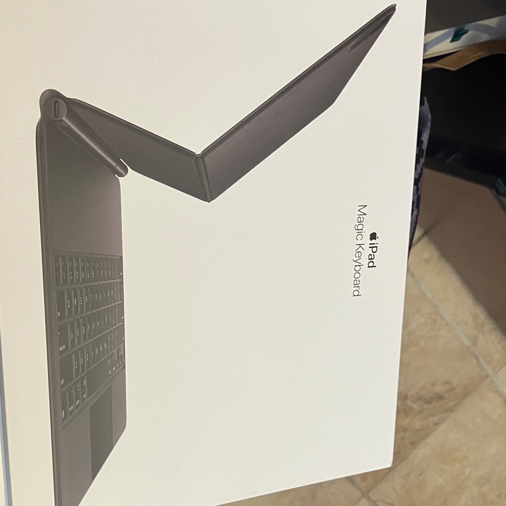 Apple iPad Magic Keyboard - Dark Gray